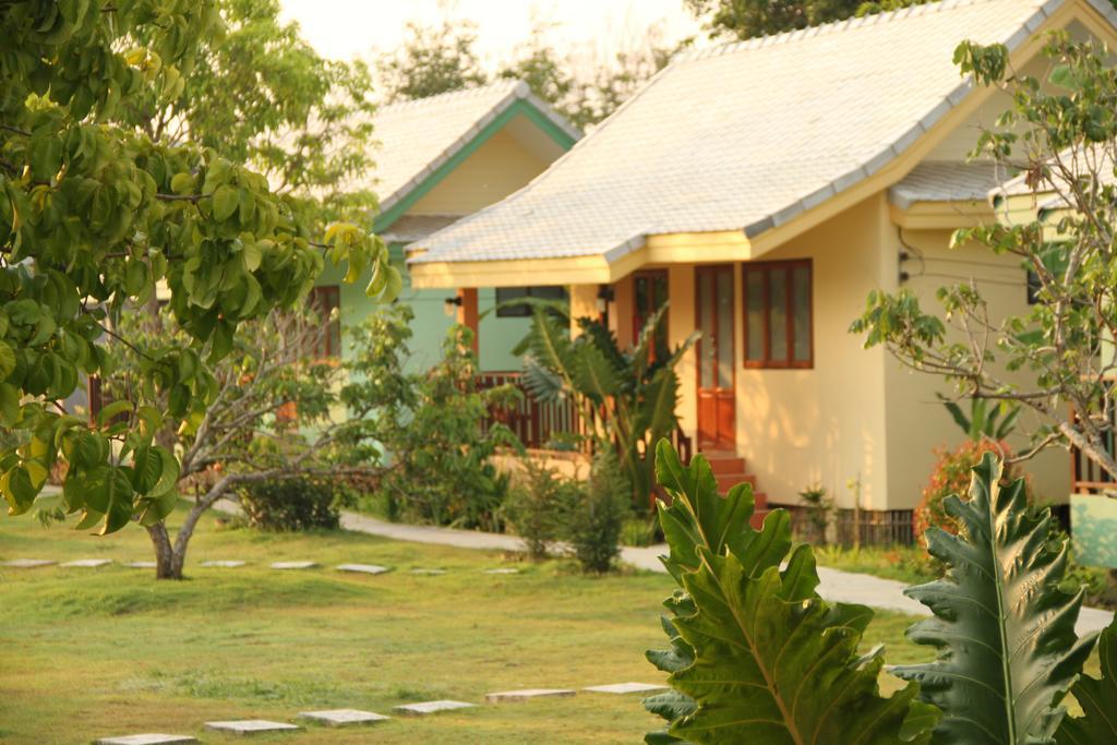 Paan Yong Villa Ban Thi Extérieur photo